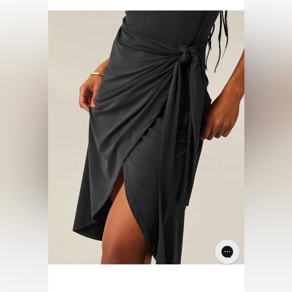 NWT Beyond Yoga tie waist midi dress. - Picture 7 of 7